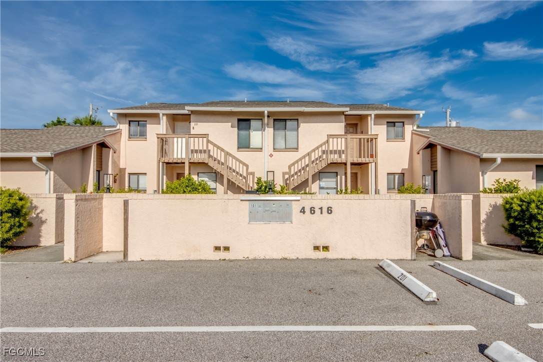 4616 6th Avenue - Photo 1