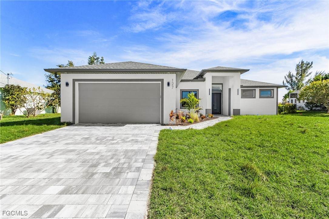 127 14th Avenue - Photo 1