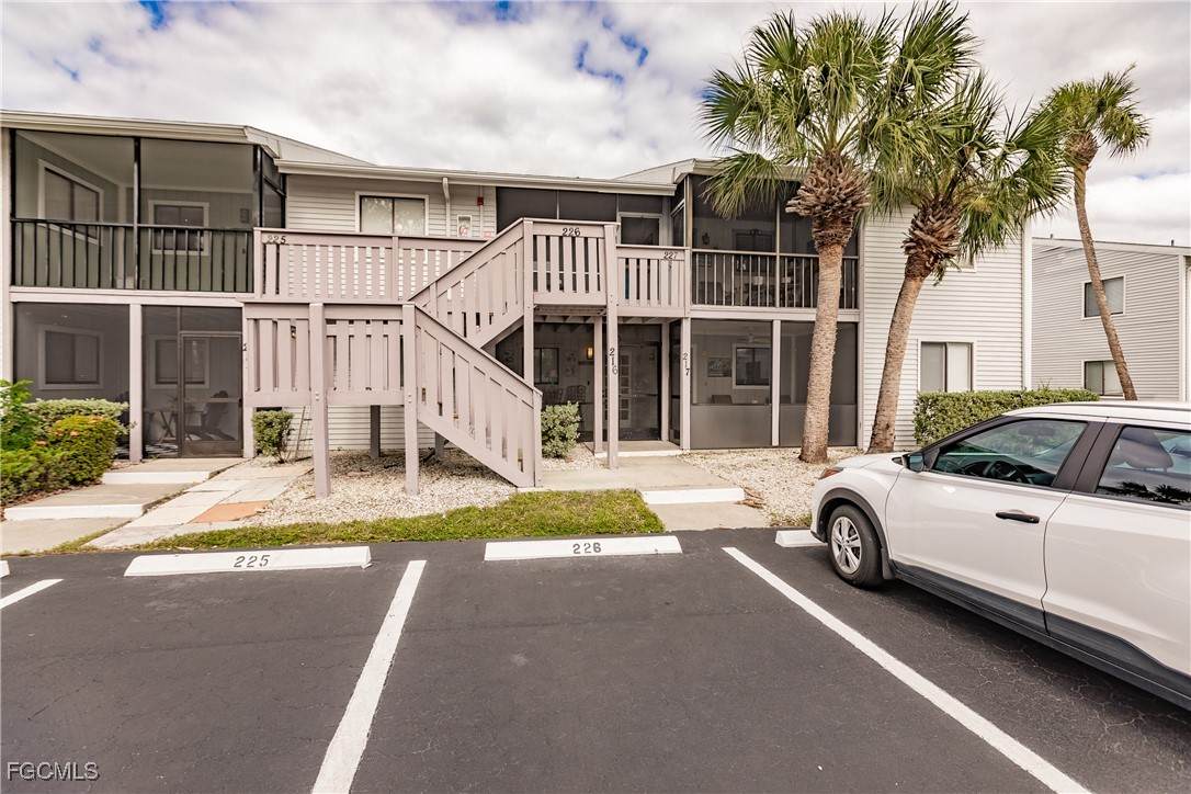 1055 Palm Avenue - Photo 1
