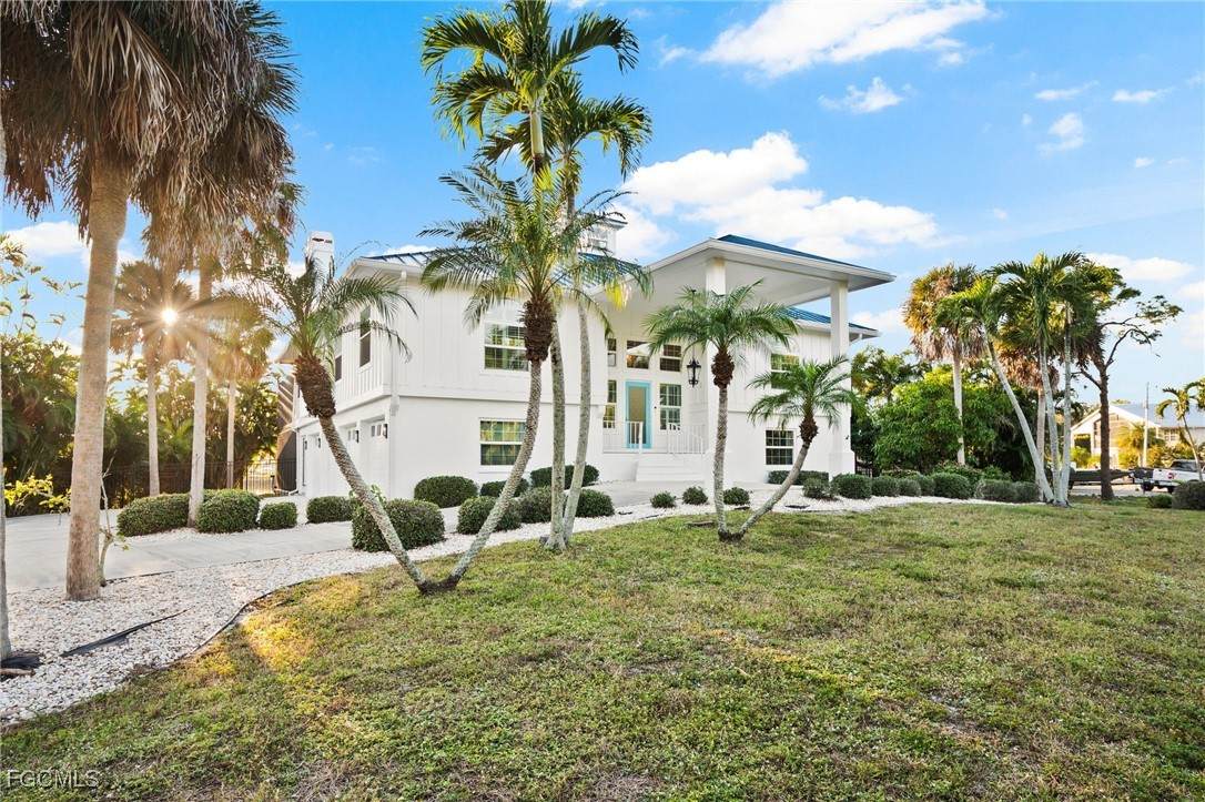 7507 Grande Pine Road - Photo 1