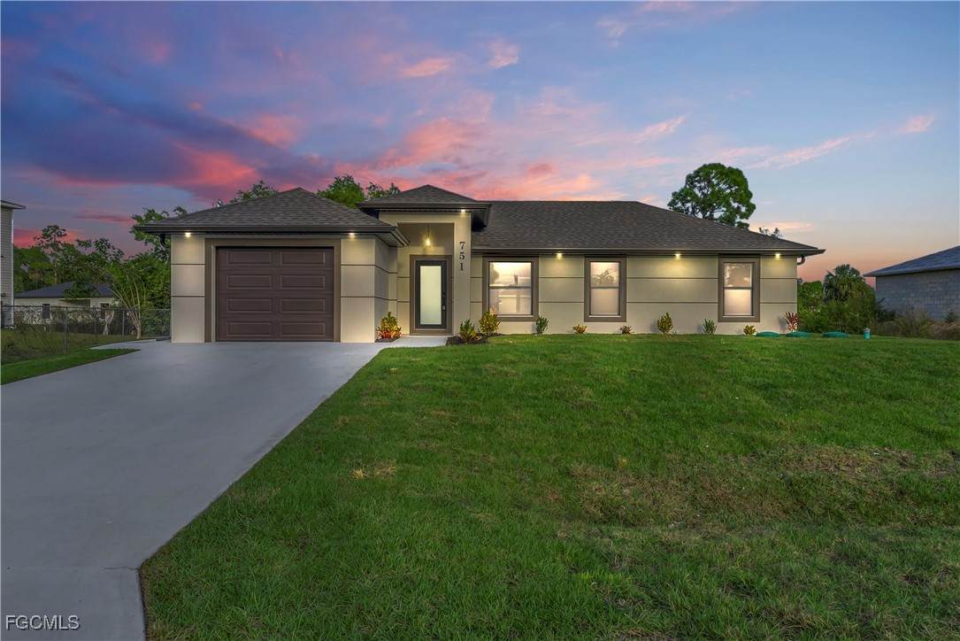 751 Chelsea Avenue - Photo 1