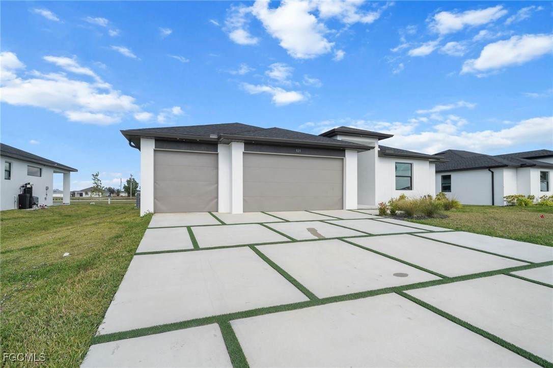 325 15th Terrace - Photo 1