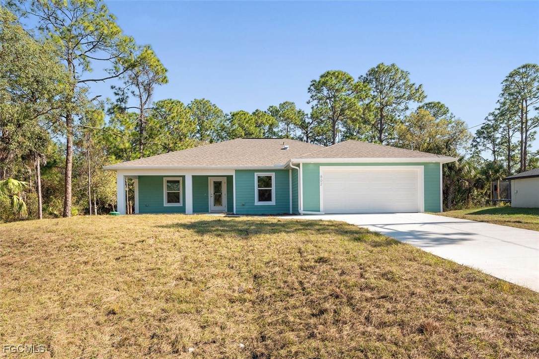 802 North Avenue - Photo 1