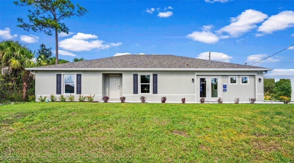 5021 Tradewinds Circle - Photo 1