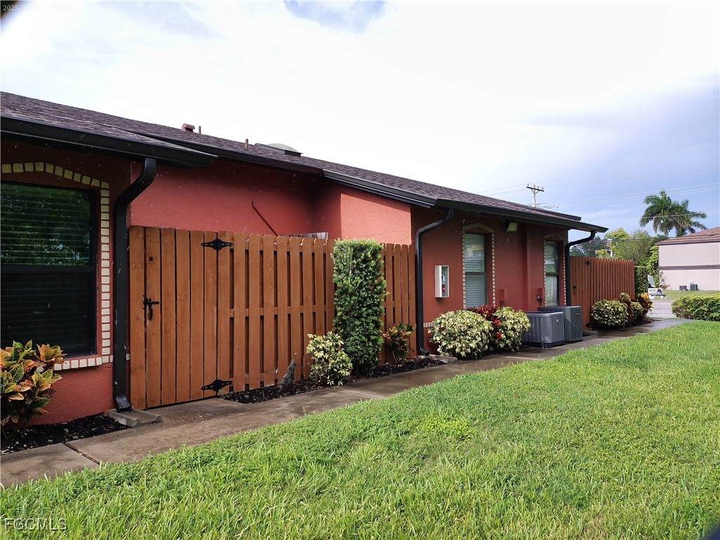 804 47th Terrace - Photo 1