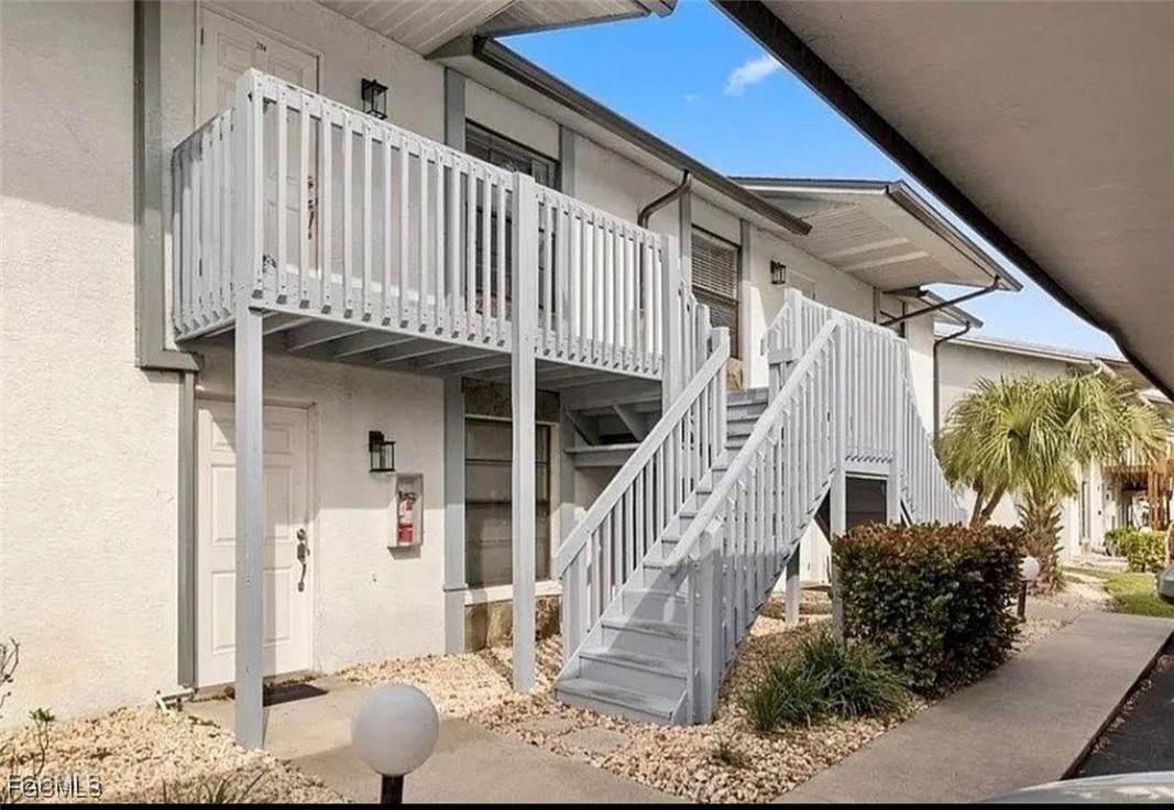 1521 47th Terrace - Photo 1