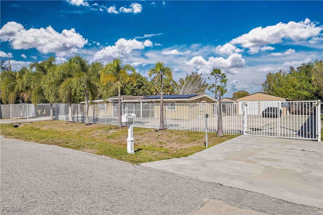 101 Lucille Avenue - Photo 1