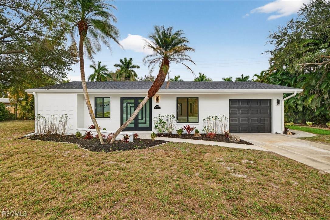 1433 Paloma Drive - Photo 1
