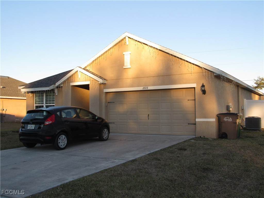 2709 4th Place - Photo 1