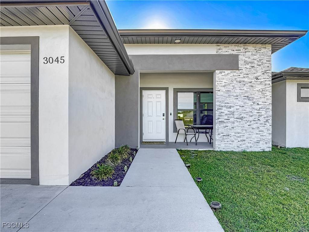 3045 Briarwood Circle - Photo 1
