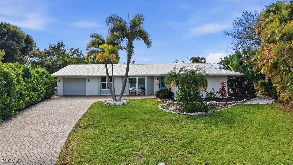 1806 Ibis Lane - Photo 1