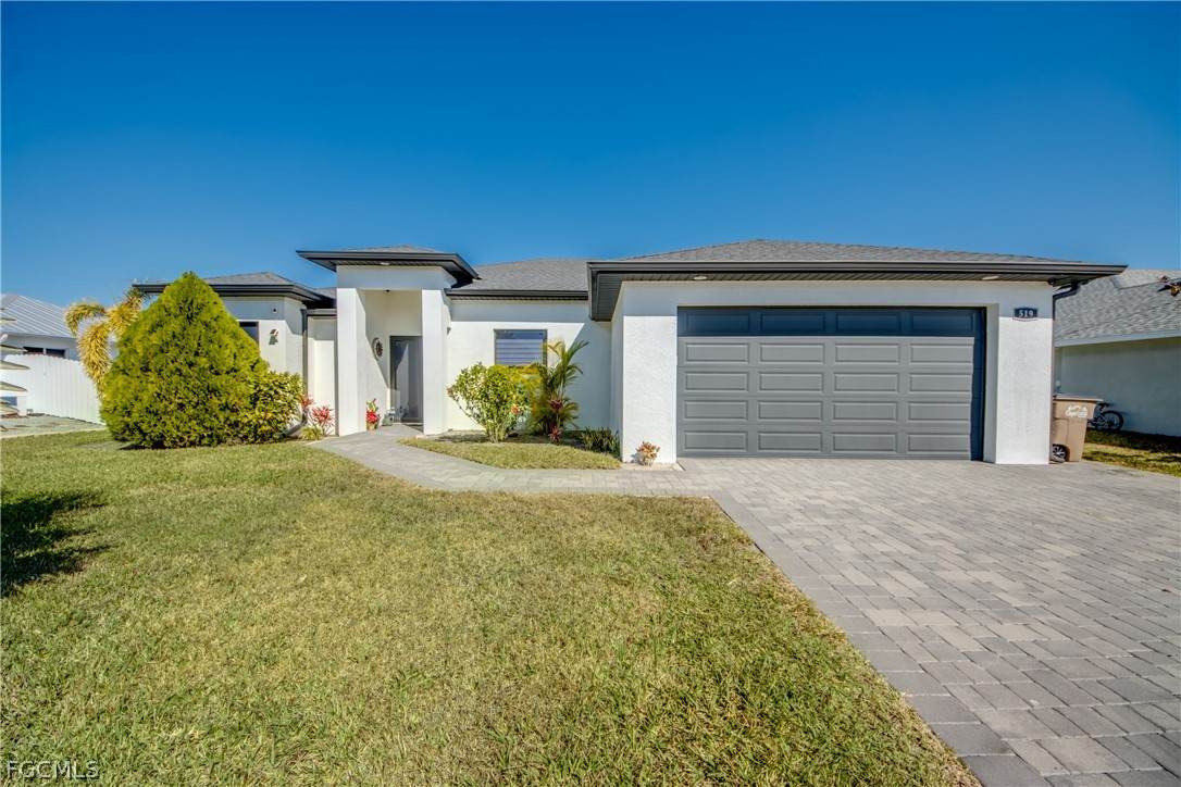 519 Trafalgar Parkway - Photo 1