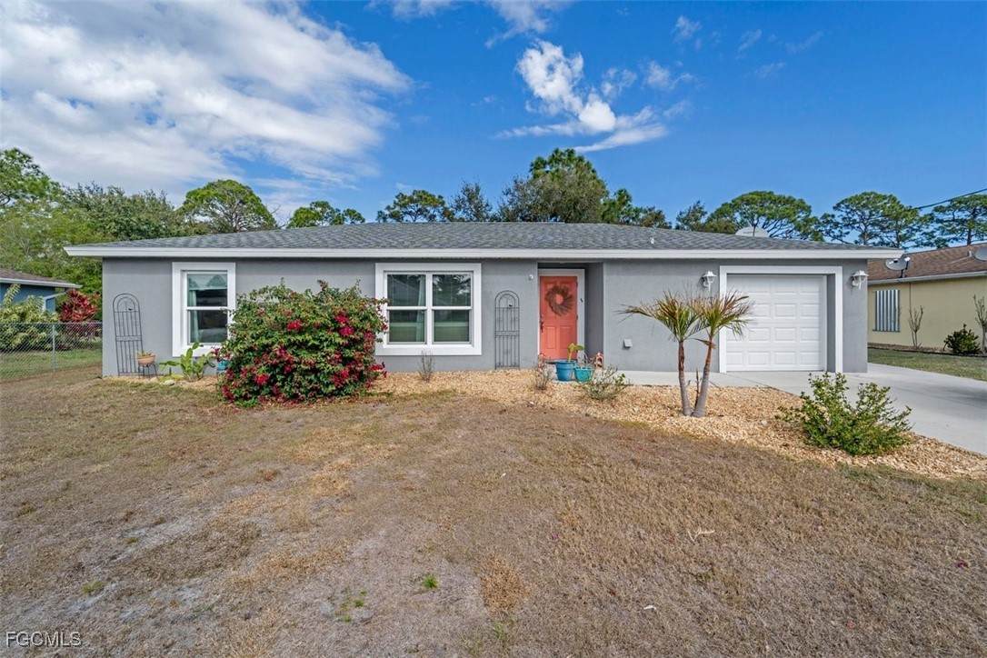 5013 Tradewinds Circle - Photo 1