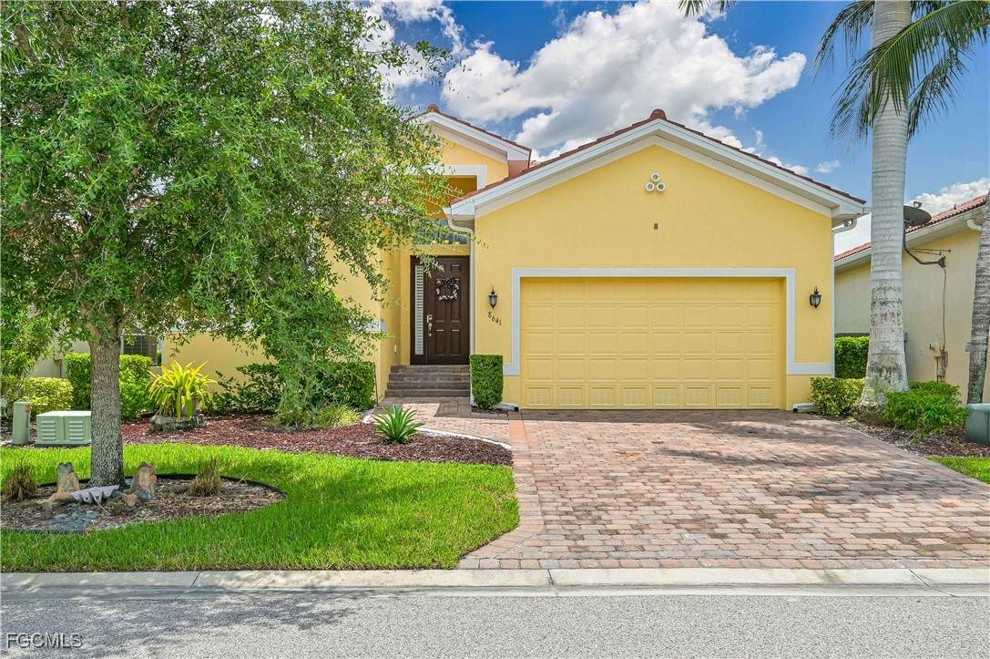 8641 Banyan Bay Boulevard - Photo 1