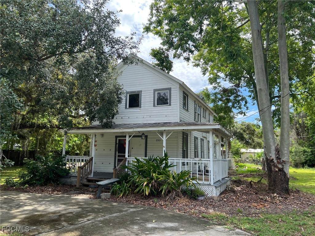 253 Cypress Street - Photo 1