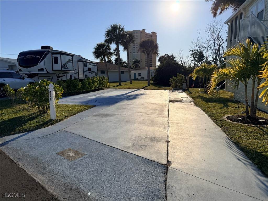 19681 Summerlin 441 Road - Photo 1