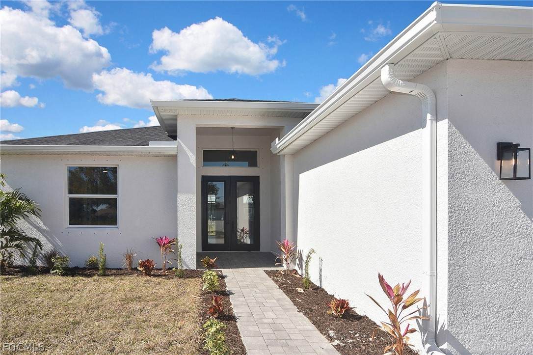 1906 28th Avenue - Photo 1
