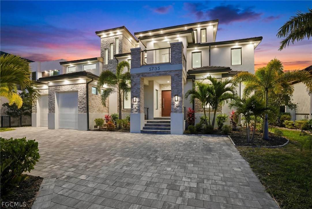 5735 Riverside Drive - Photo 1