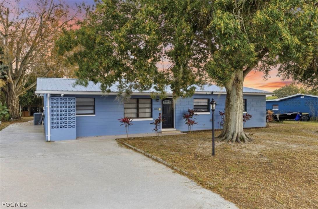 1332 Draper Drive - Photo 1