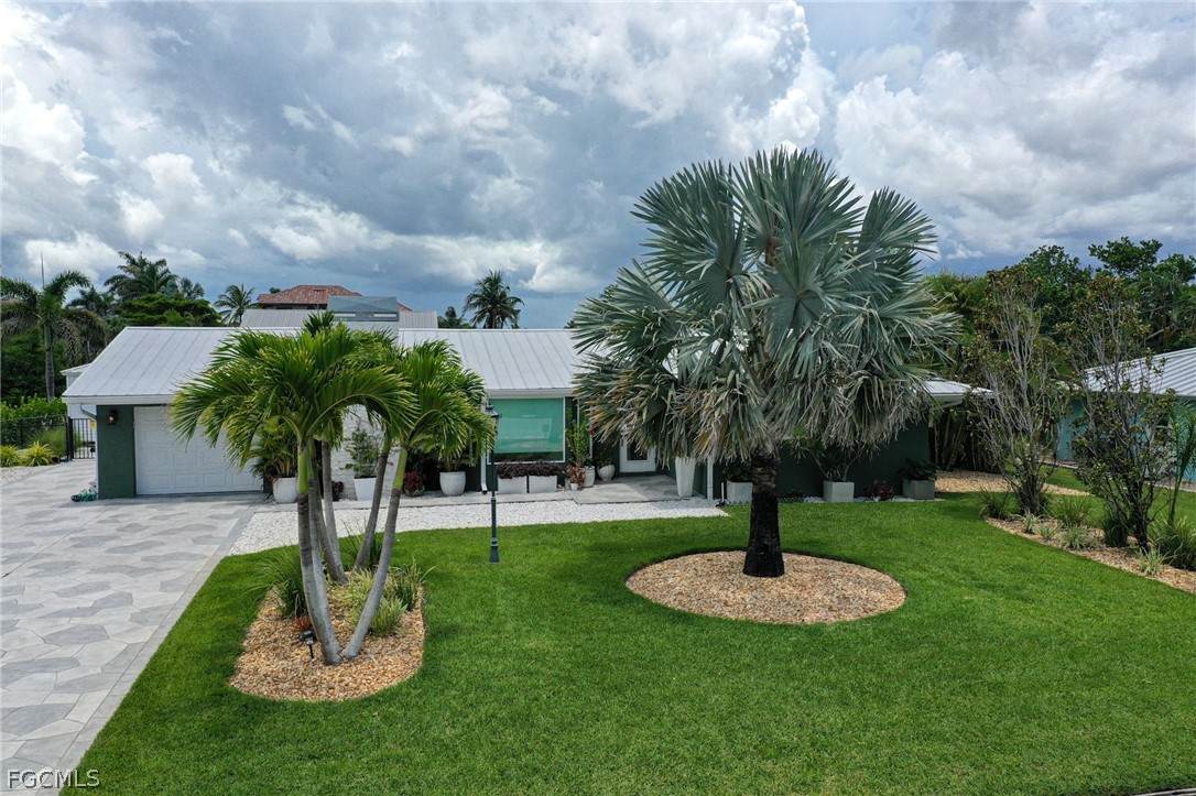4902 Esplanade Street - Photo 1