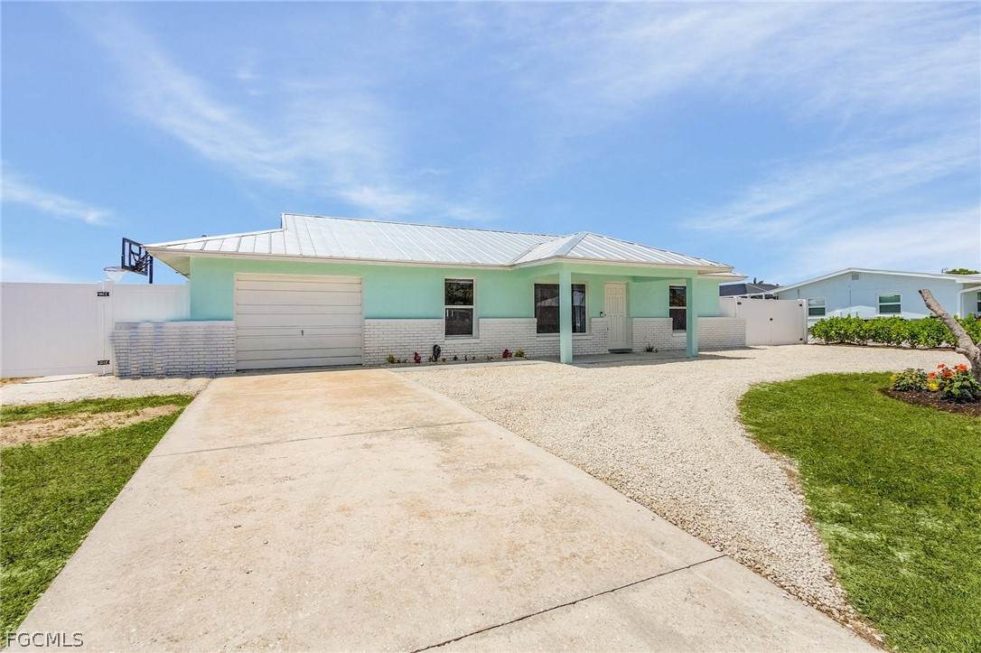 12139 Matlacha Boulevard - Photo 1