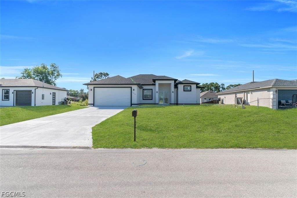 194 Bell Boulevard - Photo 1