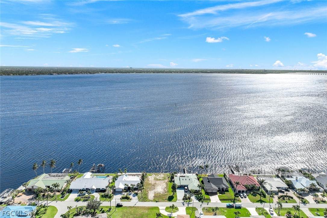 2330 28th Street - Photo 1