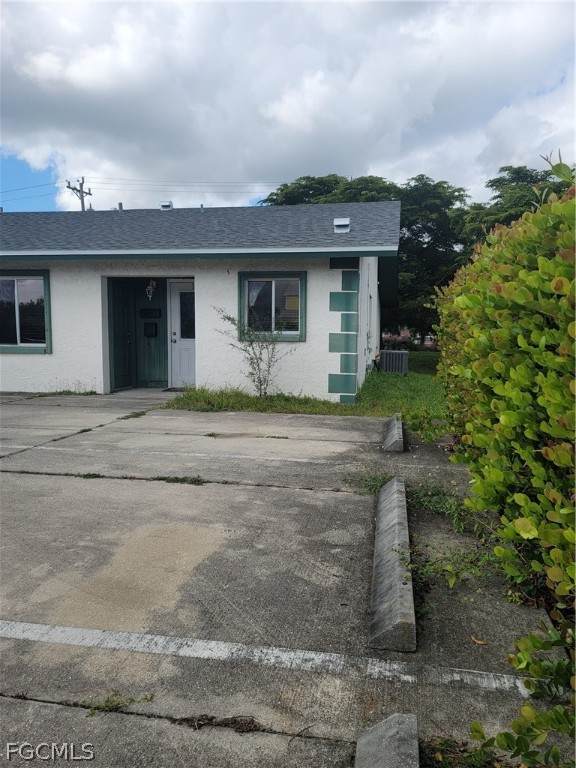 1014 Country Club Boulevard - Photo 1