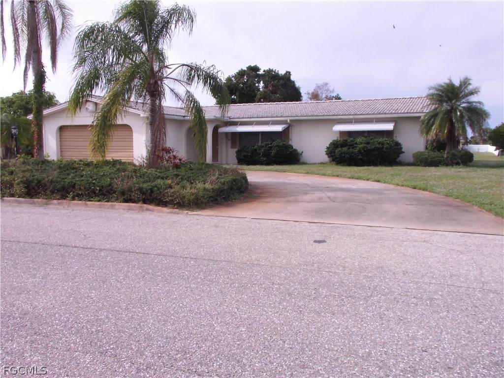 242 Lake Drive - Photo 1