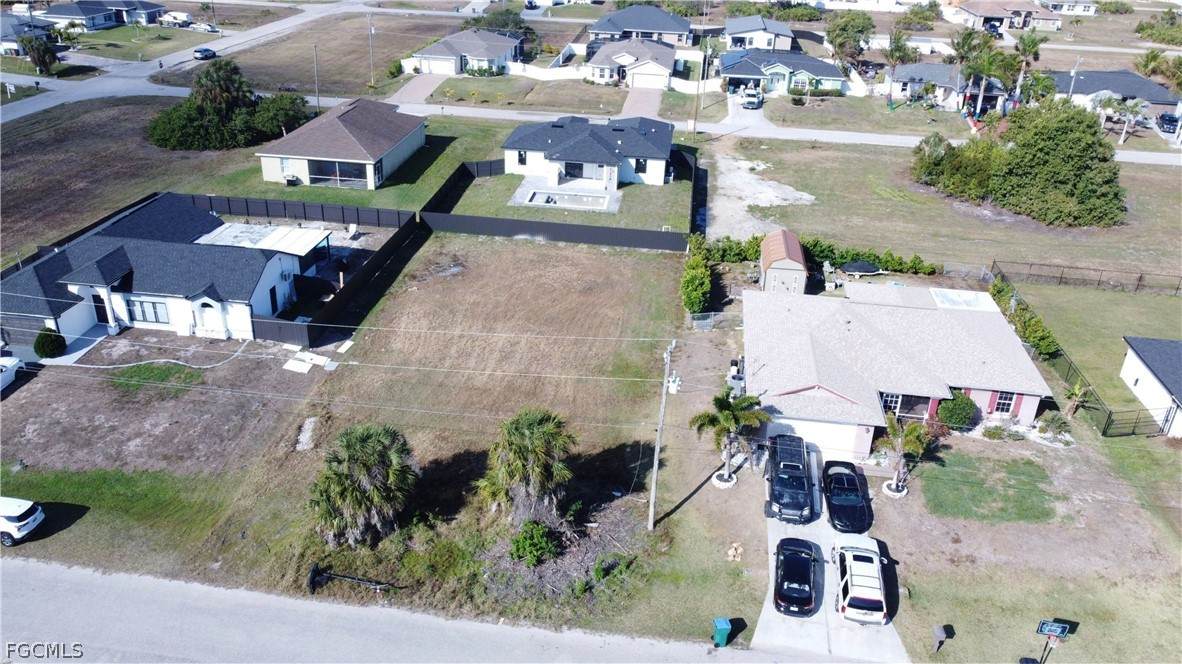 408 25th Avenue - Photo 1