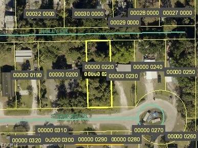 4987 Steward Drive - Photo 1