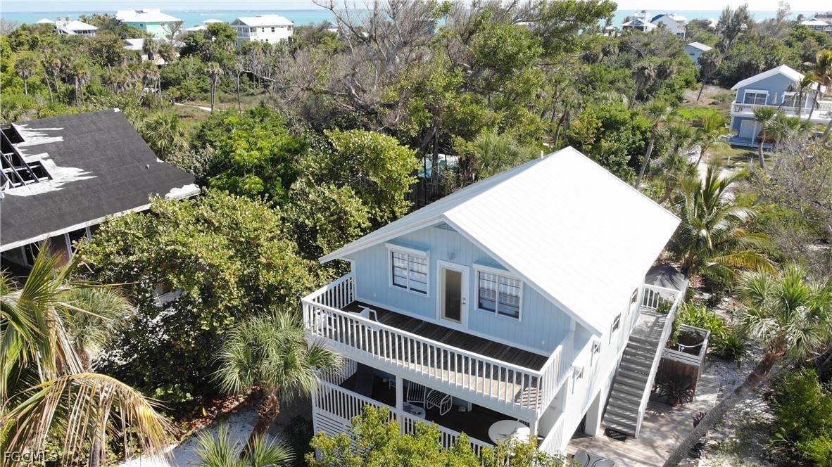 201 White Pelican Drive - Photo 1