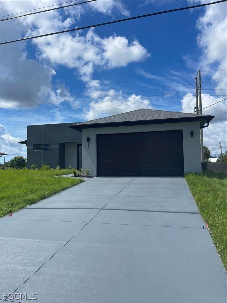 610 Floyd Avenue - Photo 1