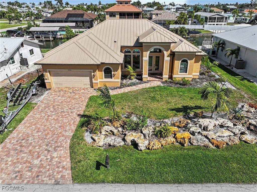 3656 Emerald Avenue - Photo 1