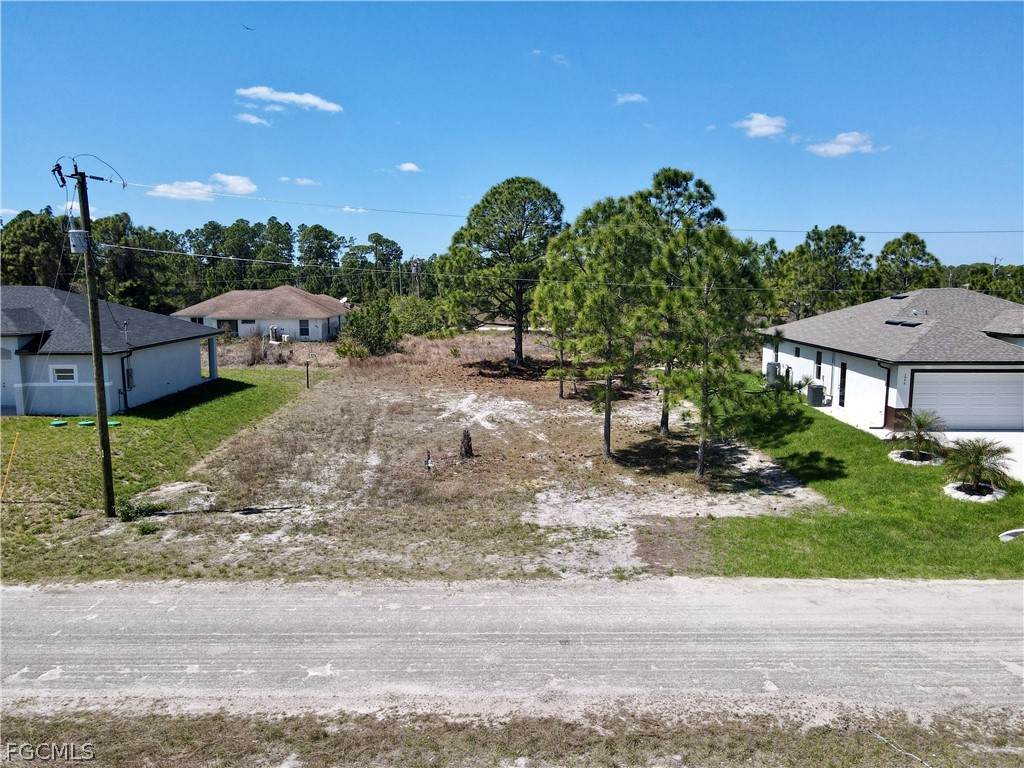 1044 Marshall Avenue - Photo 1