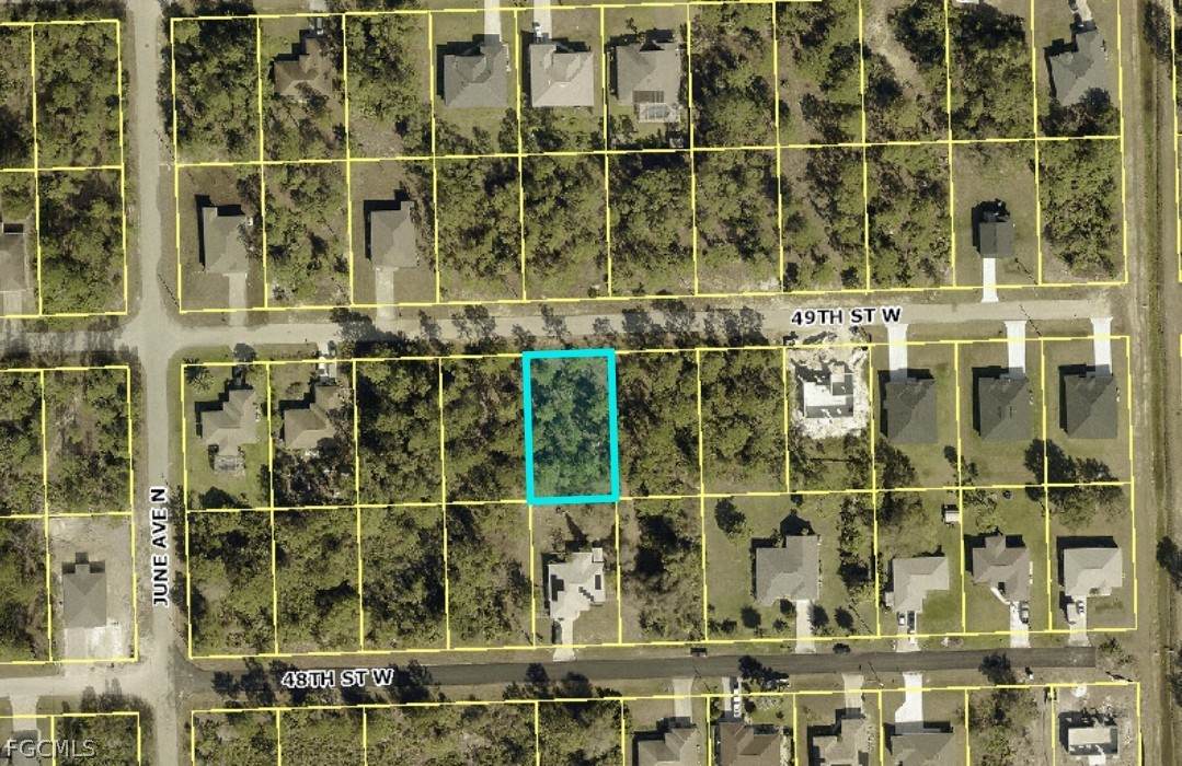 2813 49th Street - Photo 1