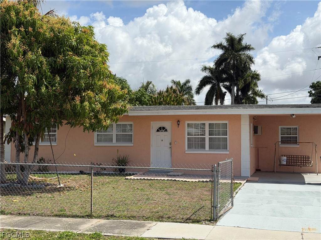 32 Roanoke Drive - Photo 1