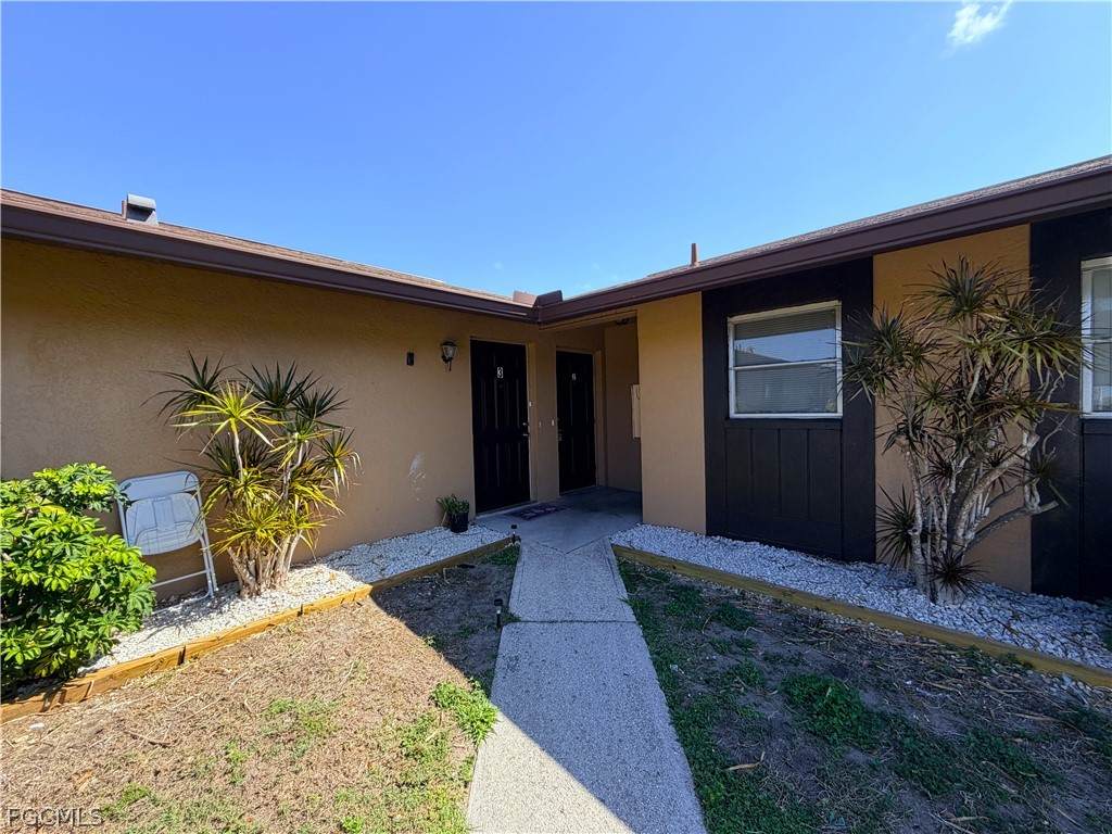 823 Gleason Parkway - Photo 1