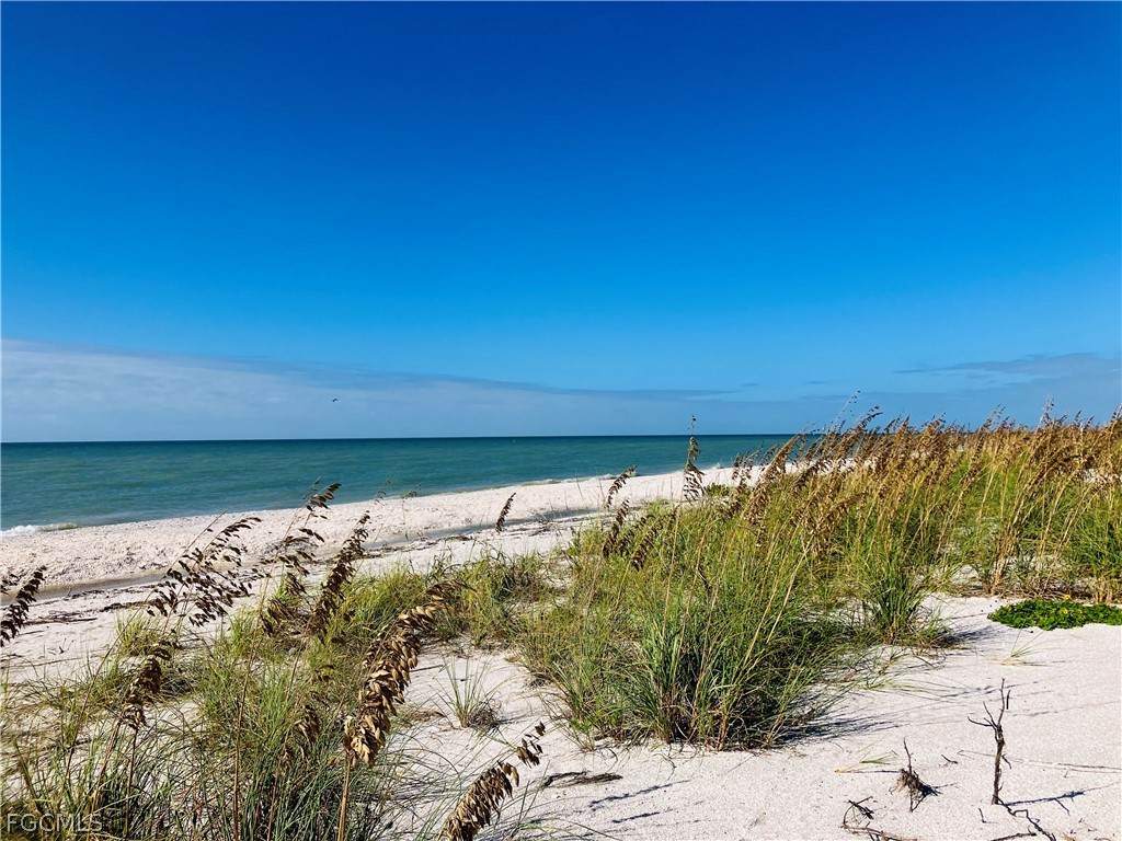 2605 Gulf Drive - Photo 1