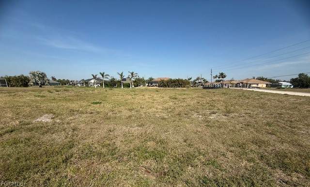 300 Broadmoor Lane - Photo 1
