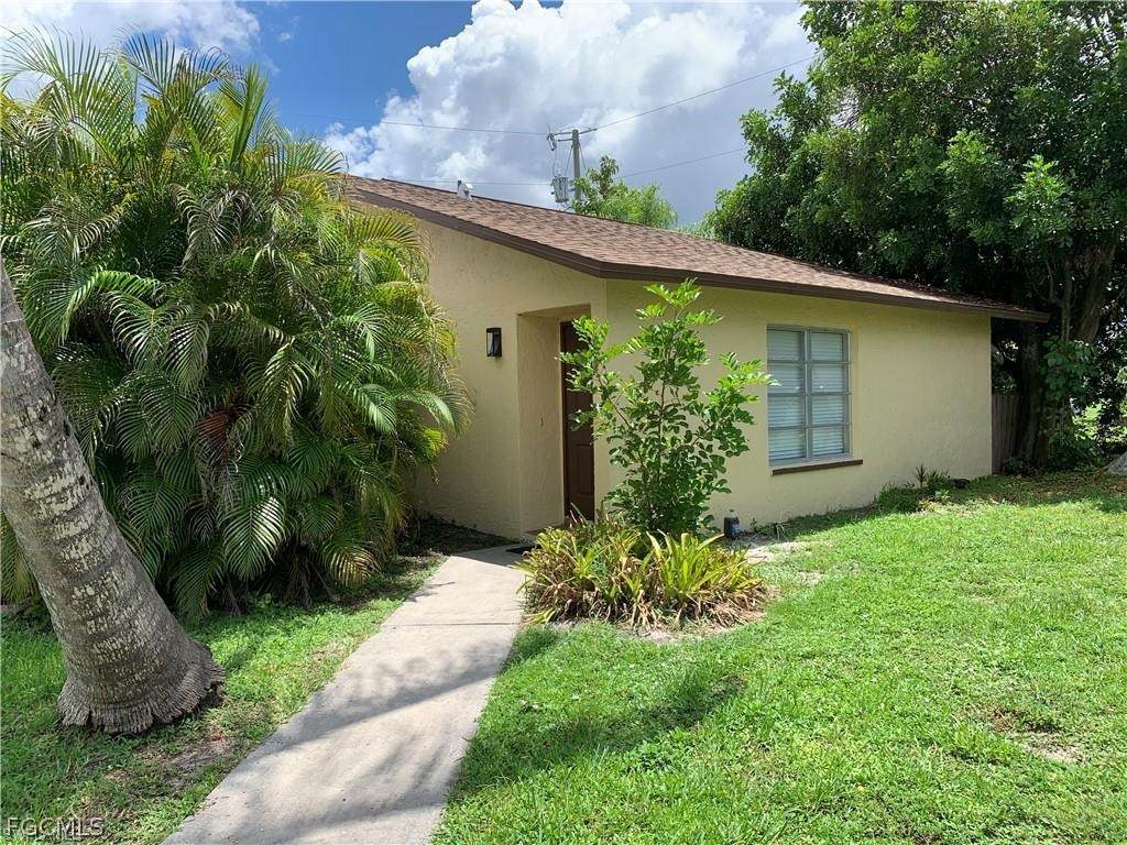 718 46th Lane - Photo 1