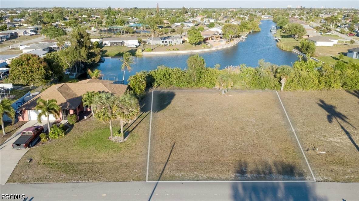 229 10th Place - Photo 1
