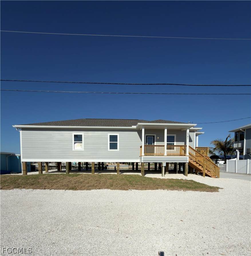 2381 Oleander Street - Photo 1