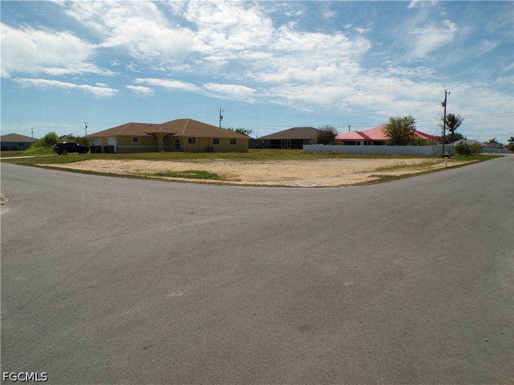 1910 8th Place - Photo 1