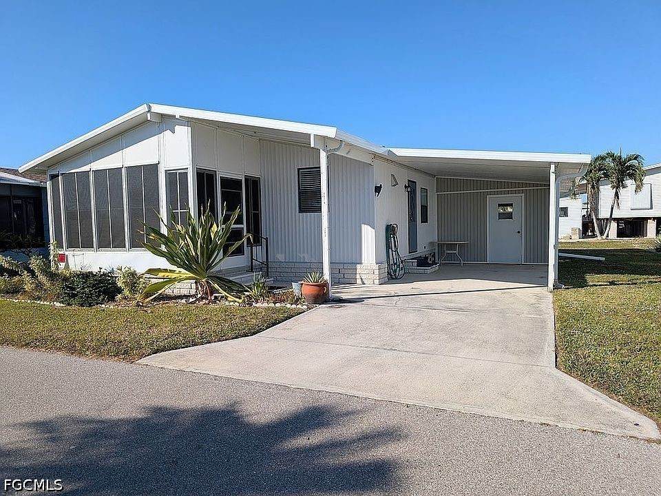 4978 Mullette Lane - Photo 1