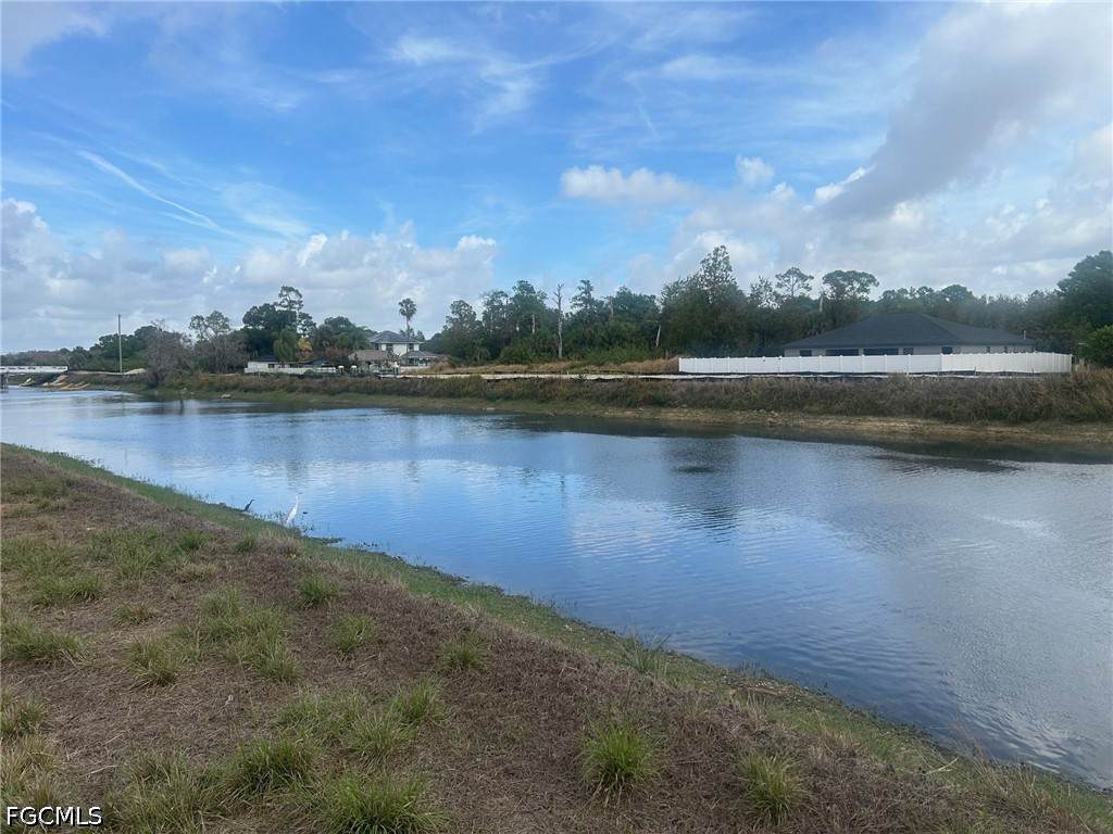 2620 Queen Drive - Photo 1
