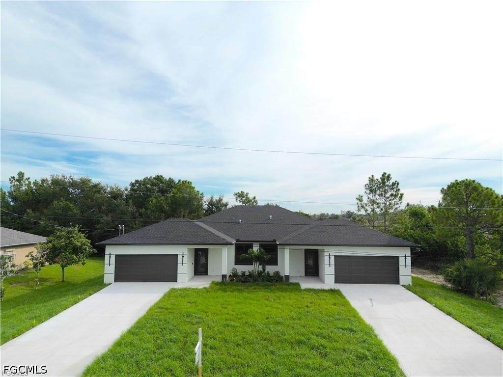 2404 Dickens Avenue - Photo 1