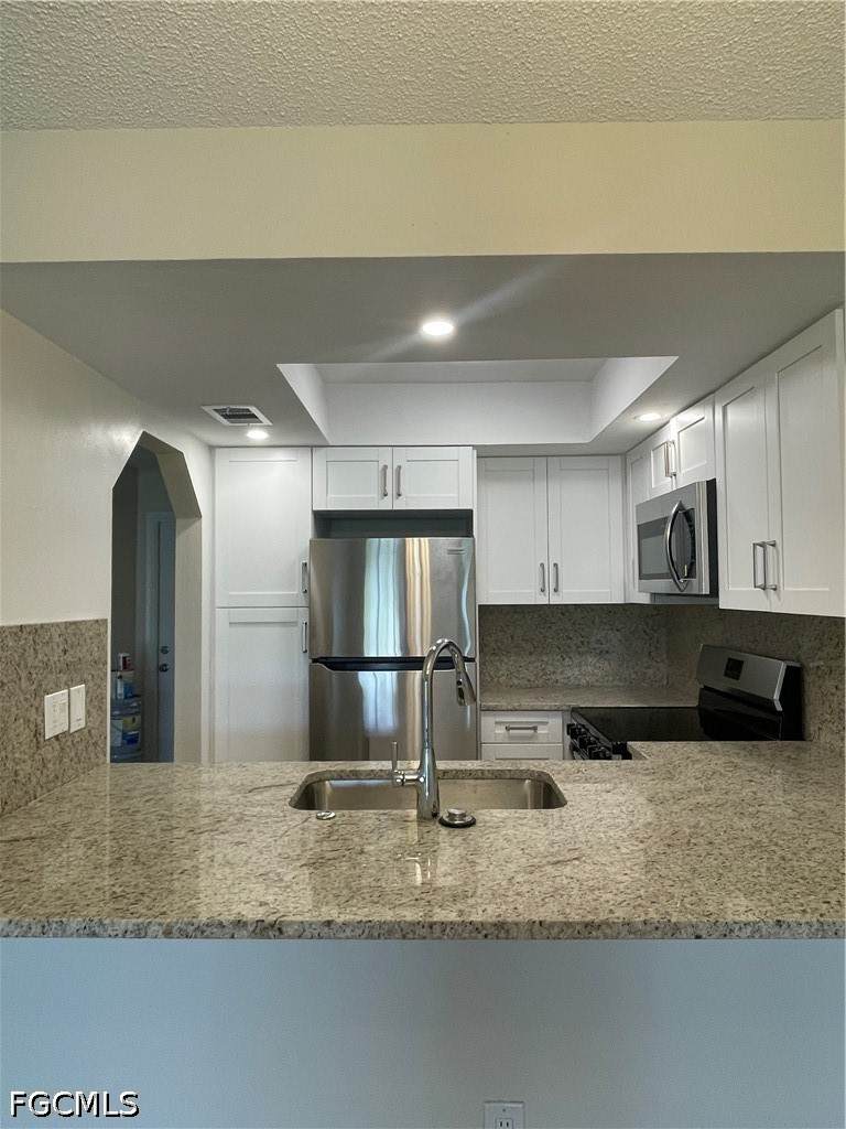 835 Gleason Parkway - Photo 1