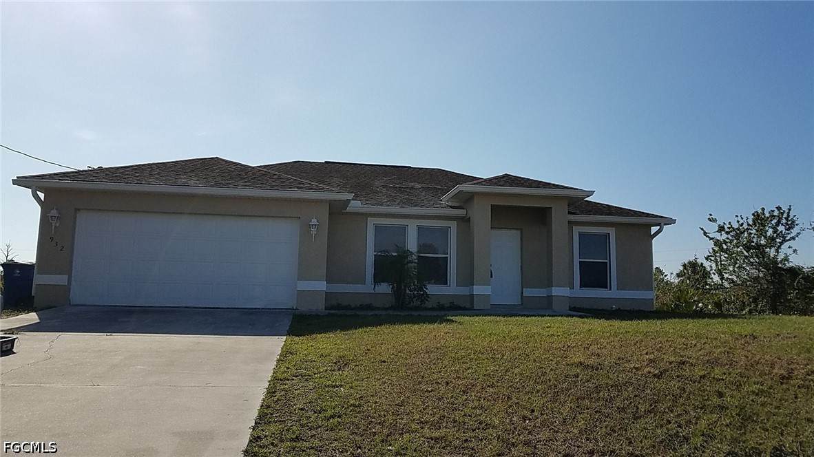 932 Dobbins Street - Photo 1