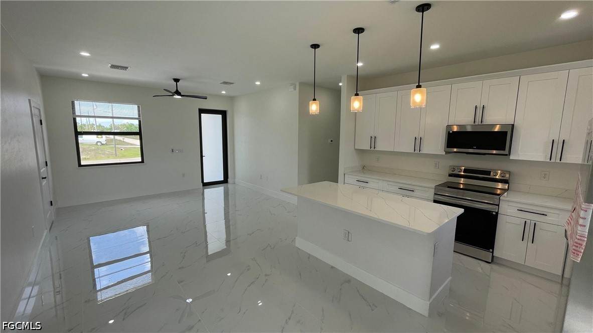 528 Raintree Street - Photo 1